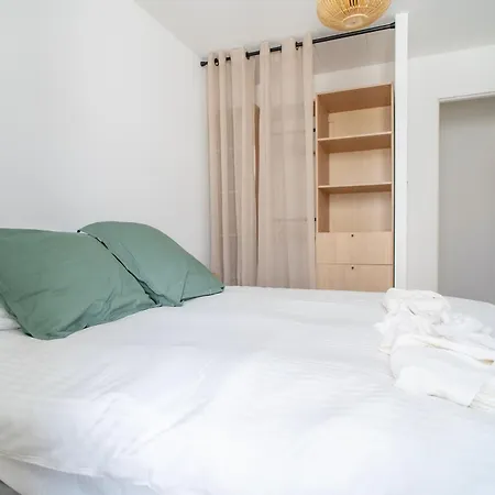 Maison Au Coeur De Avec Garage Et Terrasse * Nîmes